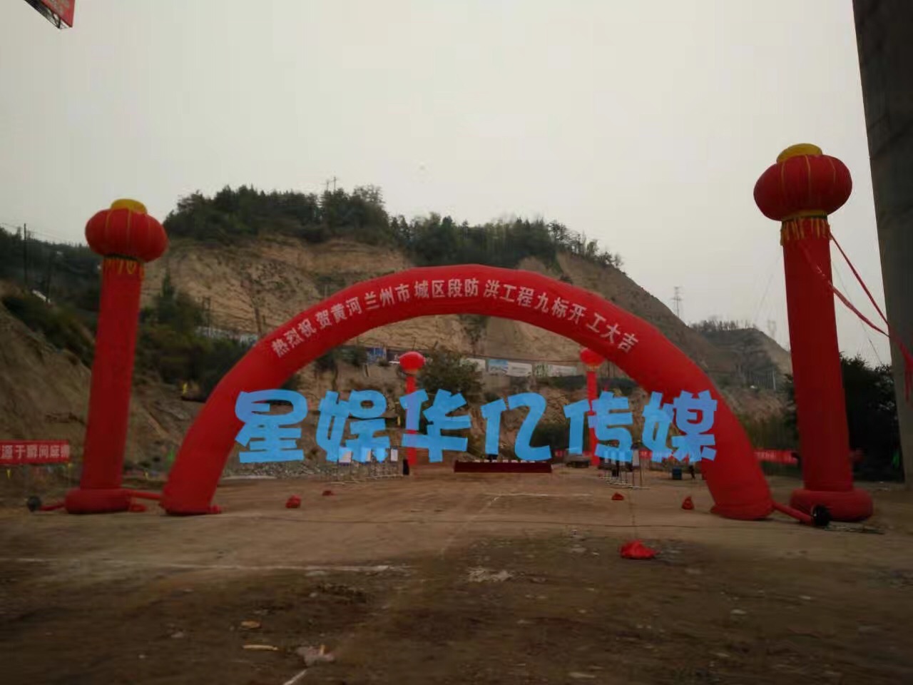 鿴